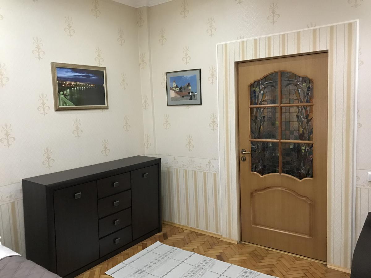 Large Apartment In The City Center Mukacheve Luaran gambar