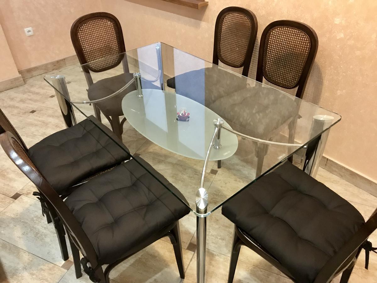 Large Apartment In The City Center Mukacheve Luaran gambar
