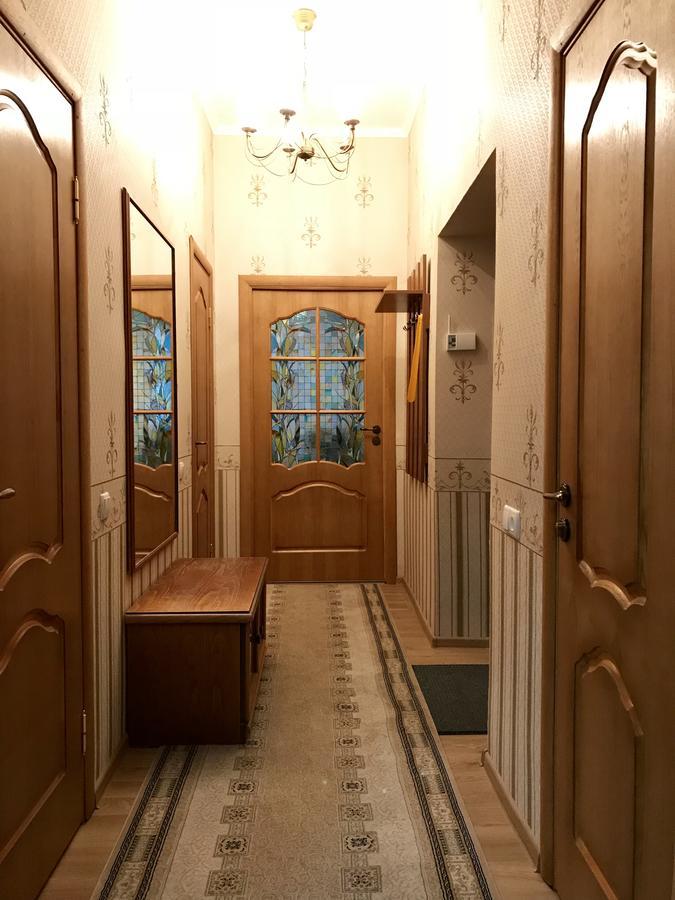 Large Apartment In The City Center Mukacheve Luaran gambar